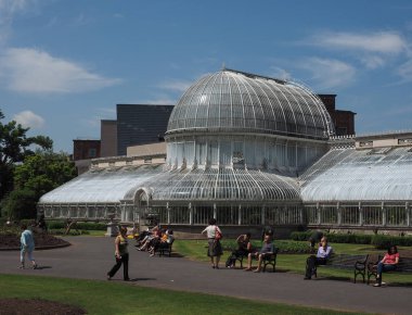 Belfast, İngiltere - Haziran 2018 yaklaşık: Palm evde Botanik Bahçeleri