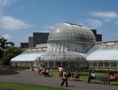 Belfast, İngiltere - Haziran 2018 yaklaşık: Palm evde Botanik Bahçeleri