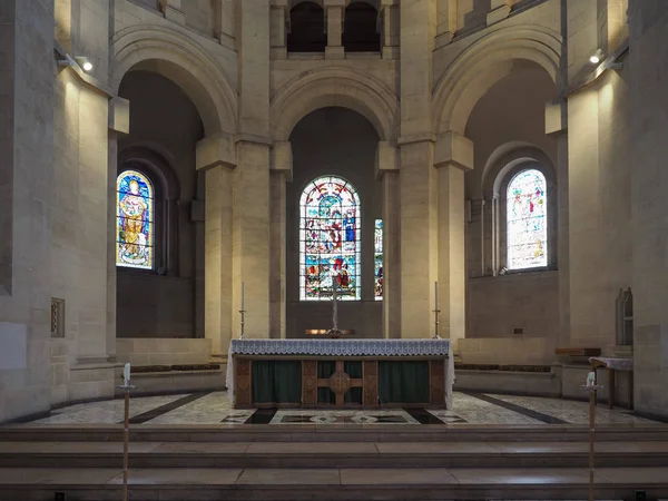 Belfast, İngiltere - Haziran 2018 yaklaşık: St Anne Cathedral (aka Belfast Katedrali) kilise iç