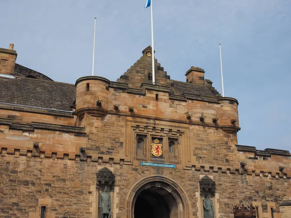 Edinburghin Linna Castle Rockilla Edinburghissa Yhdistyneessä Kuningaskunnassa — kuvapankkivalokuva