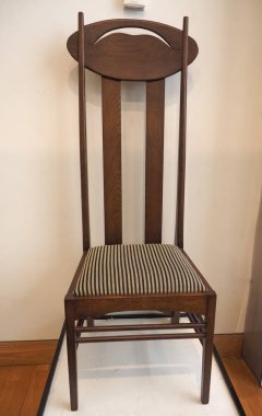 Glasgow, İngiltere - Haziran 2018 yaklaşık: Charles Rennie Mackintosh deniz feneri İskoçya Merkezi tarafından tasarım ve mimarisi için tasarlanmış sandalye