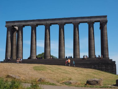 Edinburgh, İngiltere - Haziran 2018 yaklaşık: İskoç ulusal anıt Calton Hill
