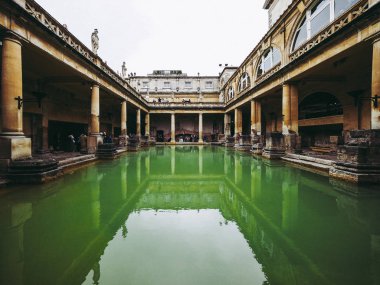 Bath, İngiltere - Eylül 2016 yaklaşık: Roman Baths antik spa