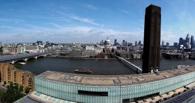 Londra, İngiltere thames Nehri panoramik manzaralı