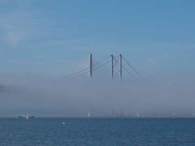 Forth yolu Köprüsü, Firth, ileri Edinburgh, İngiltere'de süspansiyon köprüden