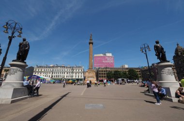 Glasgow, İngiltere - Haziran 2018 yaklaşık: George Square