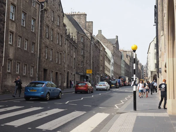 Edinburgh Verenigd Koninkrijk Omstreeks Juni 2018 Mensen Royal Mile — Stockfoto