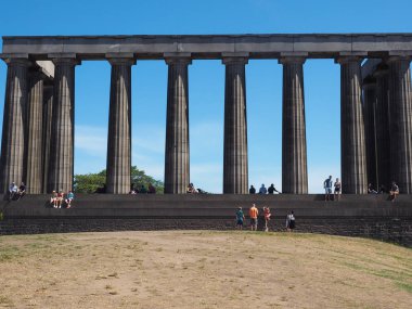 Edinburgh, İngiltere - Haziran 2018 yaklaşık: İskoç ulusal anıt Calton Hill