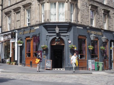 Edinburgh, İngiltere - Haziran 2018 yaklaşık: No 1 High Street halk evi