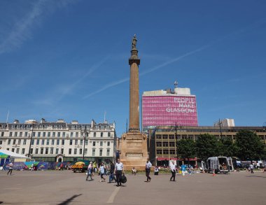 Glasgow, İngiltere - Haziran 2018 yaklaşık: George Square