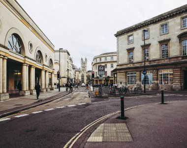 Bath, İngiltere - Eylül 2016 yaklaşık: Bath şehir gelen turist