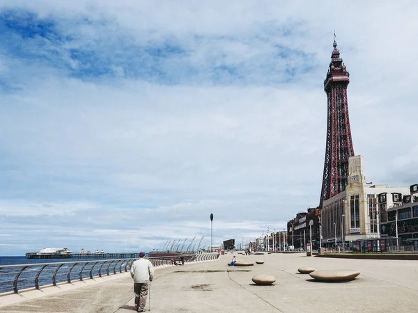 Блэкпул Великобритания Circa June 2016 Blackpool Tower Курорте Blackpool Beach — стоковое фото