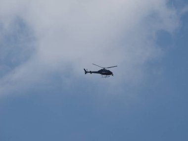 Haziran 2018 yaklaşık - Londra, İngiltere: Londra şehir merkezine film canlı etkinliğine gezinip Bbc haber helikopter