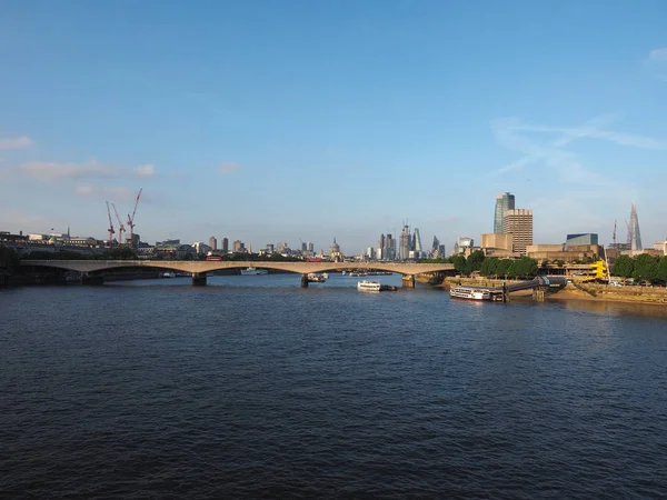 London Verenigd Koninkrijk Circa Juni 2018 Waterloo Bridge Rivier Thames — Stockfoto