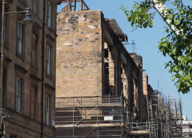 Glasgow School of Art kalıntıları 1896 yılında Charles Rennie Mackintosh tarafından tasarlanmış, Glasgow, İngiltere'de Haziran 2018 sonra ateş