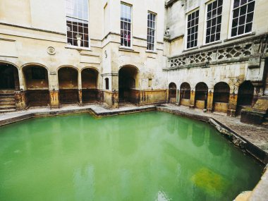 Bath, İngiltere - Eylül 2016 yaklaşık: Roman Baths antik spa