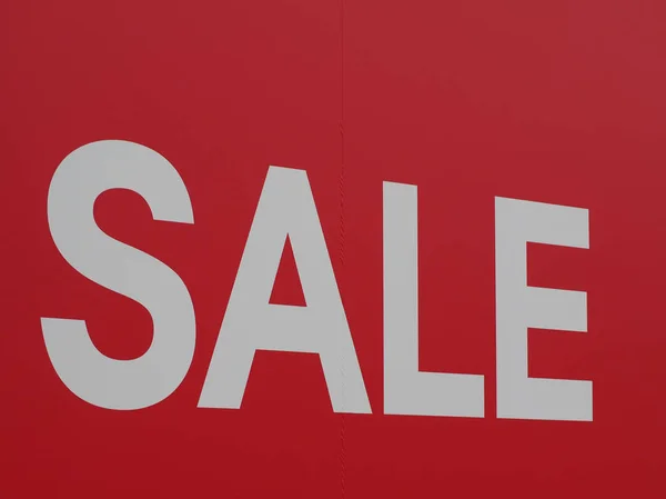 Σημάδι Πώλησης Στο Βιτρίνα Λευκό Κόκκινο — Φωτογραφία Αρχείου