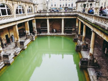 Bath, İngiltere - Eylül 2016 yaklaşık: Roman Baths antik spa