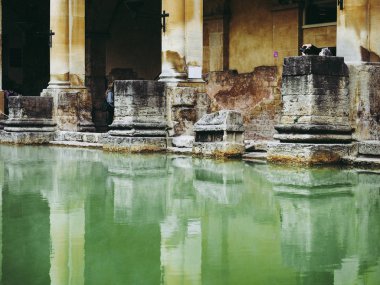 Bath, İngiltere - Eylül 2016 yaklaşık: Roman Baths antik spa