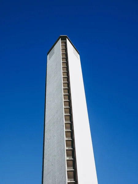 年代のジオ ポンティと桟橋 Luigi Nervi によって設計されたミラノ イタリア 2017年 月年頃 ピレリ タワー超高層ビル — ストック写真