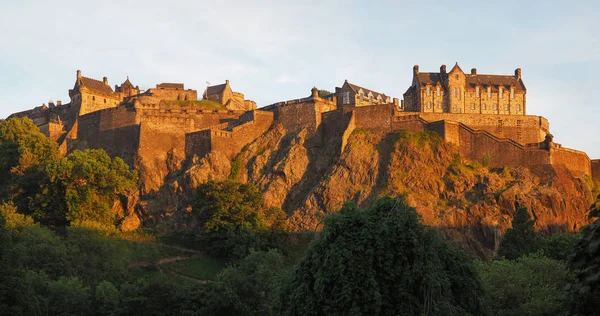 Высокое Разрешение Большой Панорамный Вид Эдинбургский Замок Закате Эдинбурге Великобритания — стоковое фото