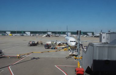 Haziran 2018 yaklaşık - Londra, İngiltere: Boeing 737 Stansted havaalanına Park