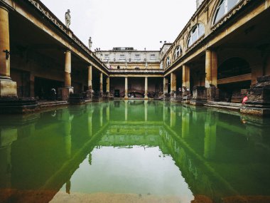 Bath, İngiltere - Eylül 2016 yaklaşık: Roman Baths antik spa