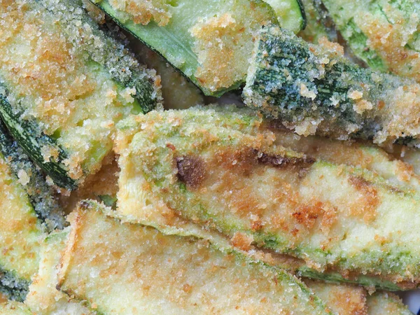 Calabacines Empanados Cucurbita Pepo Aka Calabacín Verduras Comida Vegetariana Vegana —  Fotos de Stock