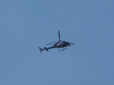 Haziran 2018 yaklaşık - Londra, İngiltere: Londra şehir merkezine film canlı etkinliğine gezinip Bbc haber helikopter