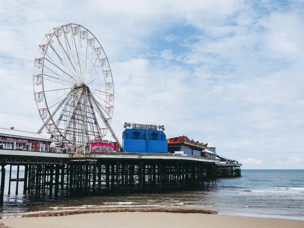 Блэкпул Великобритания Circa June 2016 Парк Аттракционов Blackpool Beach Resort — стоковое фото