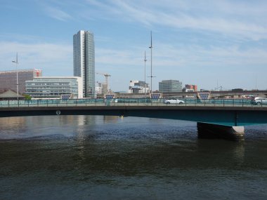 Belfast, İngiltere - Haziran 2018 yaklaşık: Panoramik nehir Lagan