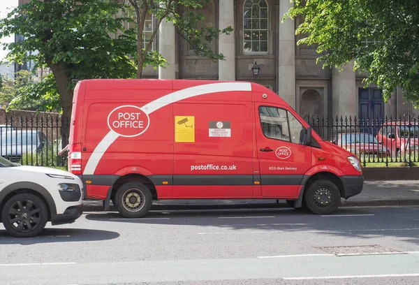 Belfast Ngiltere Haziran 2018 Yaklaşık Postane Kırmızı Van — Stok fotoğraf