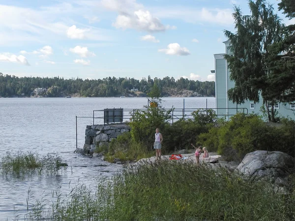 Stockholm Suécia Circa Agosto 2005 Pessoas Beira Mar Nacka — Fotografia de Stock