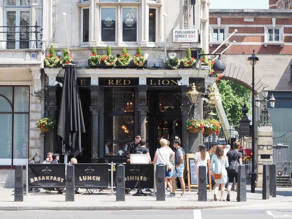 London Circa June 2018 Red Lion Public House — Stock Photo, Image