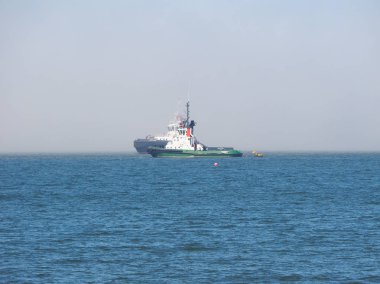 Edinburgh, İngiltere - yaklaşık Haziran 2018: Firth of Forth gemilerle