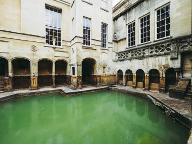 Bath, İngiltere - Eylül 2016 yaklaşık: Roman Baths antik spa