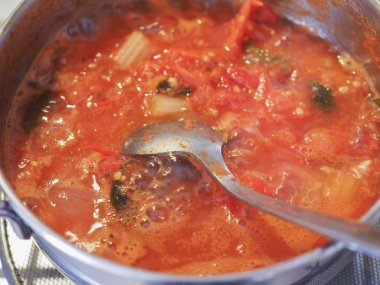 Makarna çeşni olarak kullanılan Napoliten domates sosu ketçap