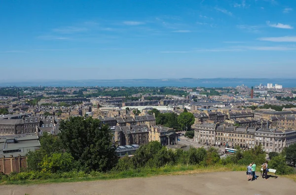 Edinburgh Ngiltere Haziran 2018 Yaklaşık Calton Hill Gördün Şehrin Havadan — Stok fotoğraf