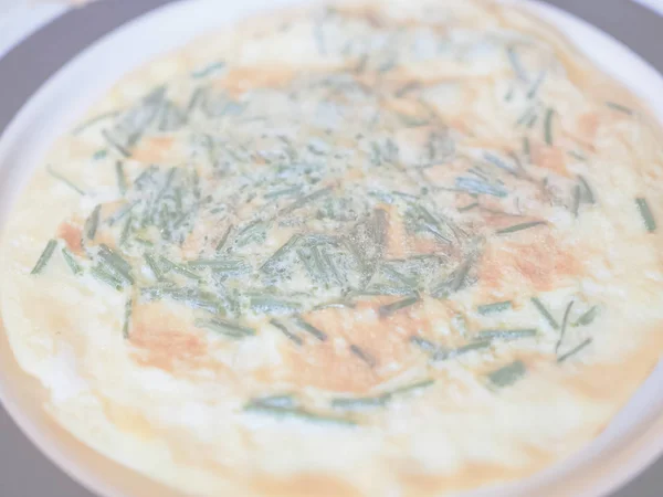 Oeufs Omelette Avec Ciboulette Herbe Aka Allium Schoenoprasum Délicat Ton — Photo