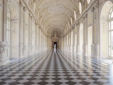 Venaria, İtalya - yaklaşık Ağustos 2018: Galleria Grande aka Galleria di Diana (anlamı büyük Galerisi veya Diana Galeri) Reggia di Venaria adlı