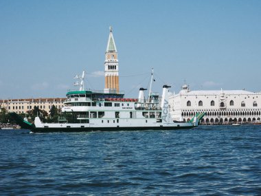 Venice, İtalya - Eylül 2016 yaklaşık: Piazza San (St Mark Meydanı anlamına gelir) Marco San Marco Havzası gördün