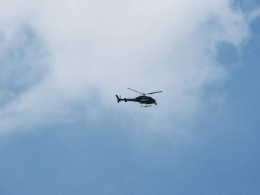 Haziran 2018 yaklaşık - Londra, İngiltere: Londra şehir merkezine film canlı etkinliğine gezinip Bbc haber helikopter