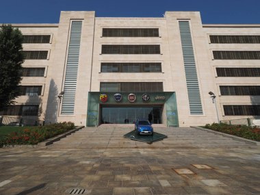 Torino, İtalya - Eylül 2018 yaklaşık: Fiat Chrysler otomobil (Fca) Mirafiori araba fabrika Fiat, Lancia, Alfa Romeo, Jeep ve Abarth markalar için