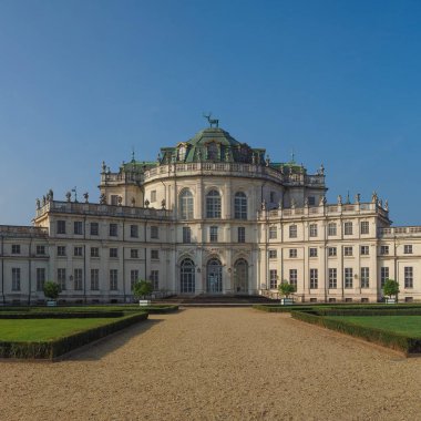 Palazzina di caccia di Stupinigi (Stupinigi 'nin Avlanma Evi) İtalya' nın Nichelino şehrinde kraliyet av kulübesi