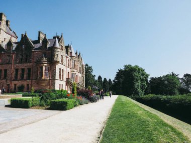 Belfast, İngiltere - Haziran 2018 yaklaşık: Belfast Castle mağara tepe üzerinde