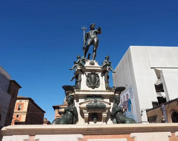 Bologna, İtalya - Eylül 2018 yaklaşık: Fontana del Nettuno (Neptun Fountain anlamına gelir)