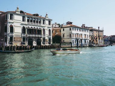 VENICE, İtalya - CIRCA SEPTEMBER 2016: The Canal Grande (anlamı Büyük Kanal)