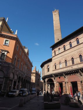 Bologna, İtalya - Eylül 2018 yaklaşık: İnsanlar şehir merkezi