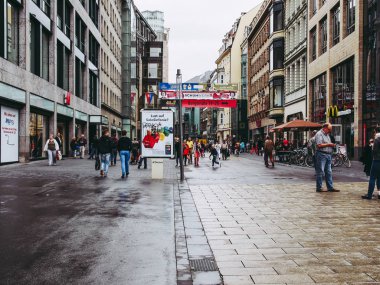 Leipzig, Almanya - 14 Haziran 2014: yaz aylarında şehirden gelen turist Merkezi