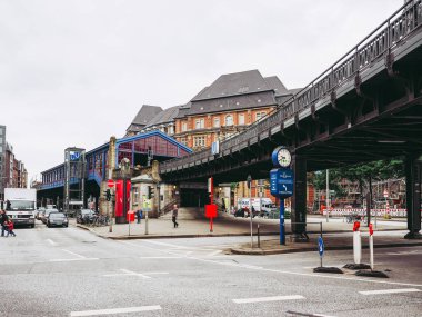 Hamburg, Almanya - Mayıs 2017 yaklaşık: S-Bahn (S-tren) hızlı taşıma sistemi